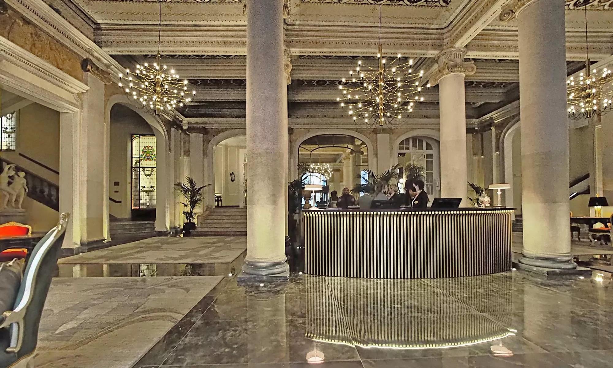 Grand Et Des Palmes Hotel