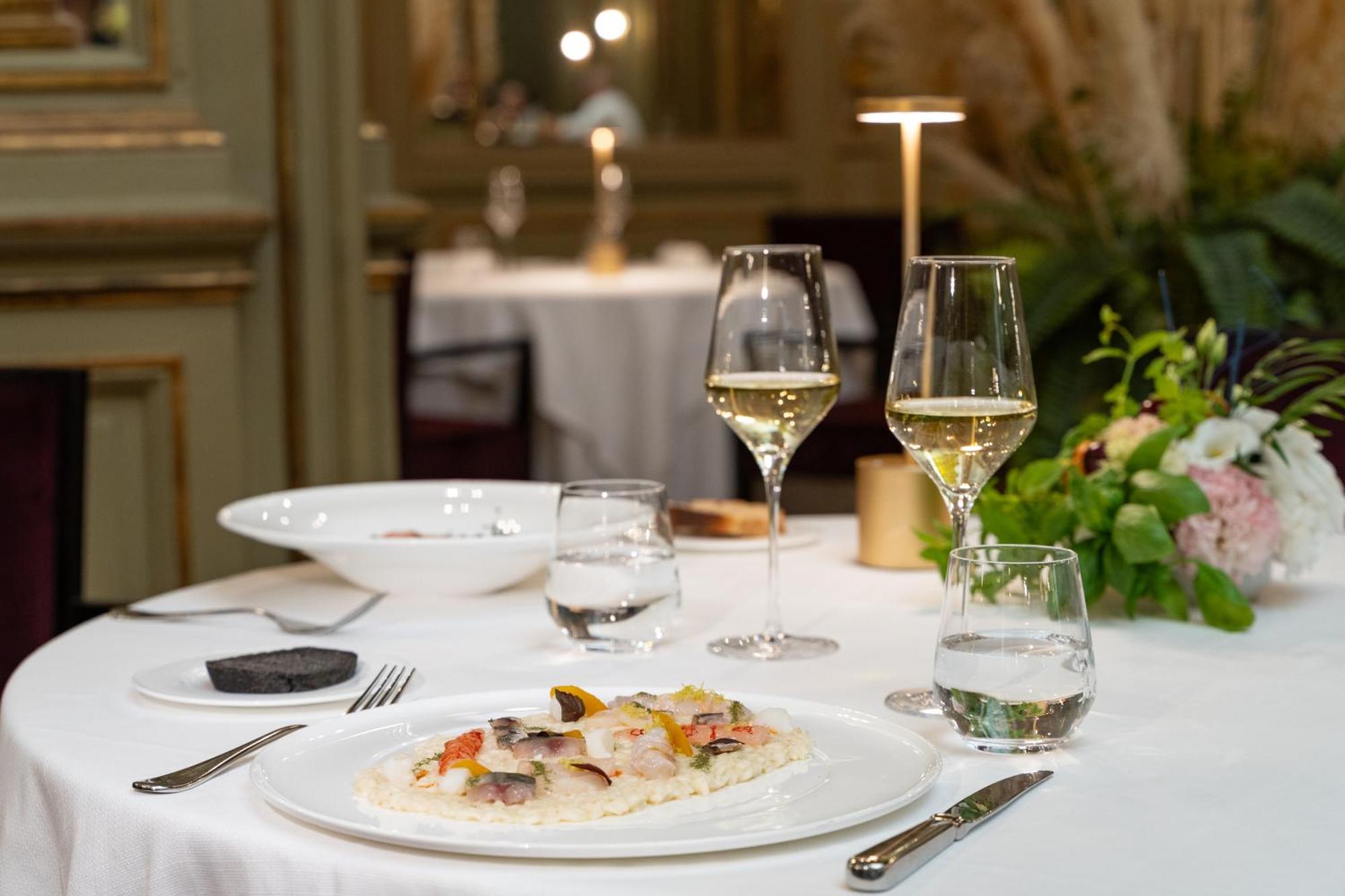 Hotel Grand Et Des Palmes