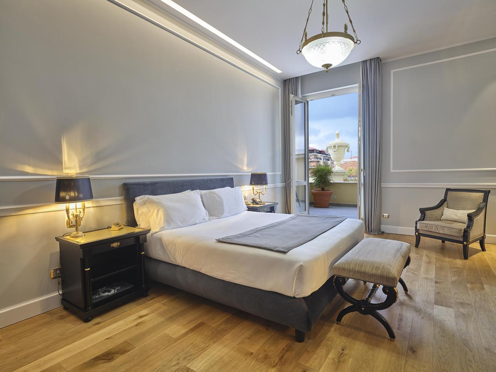 Hotel Grand Et Des Palmes 5*